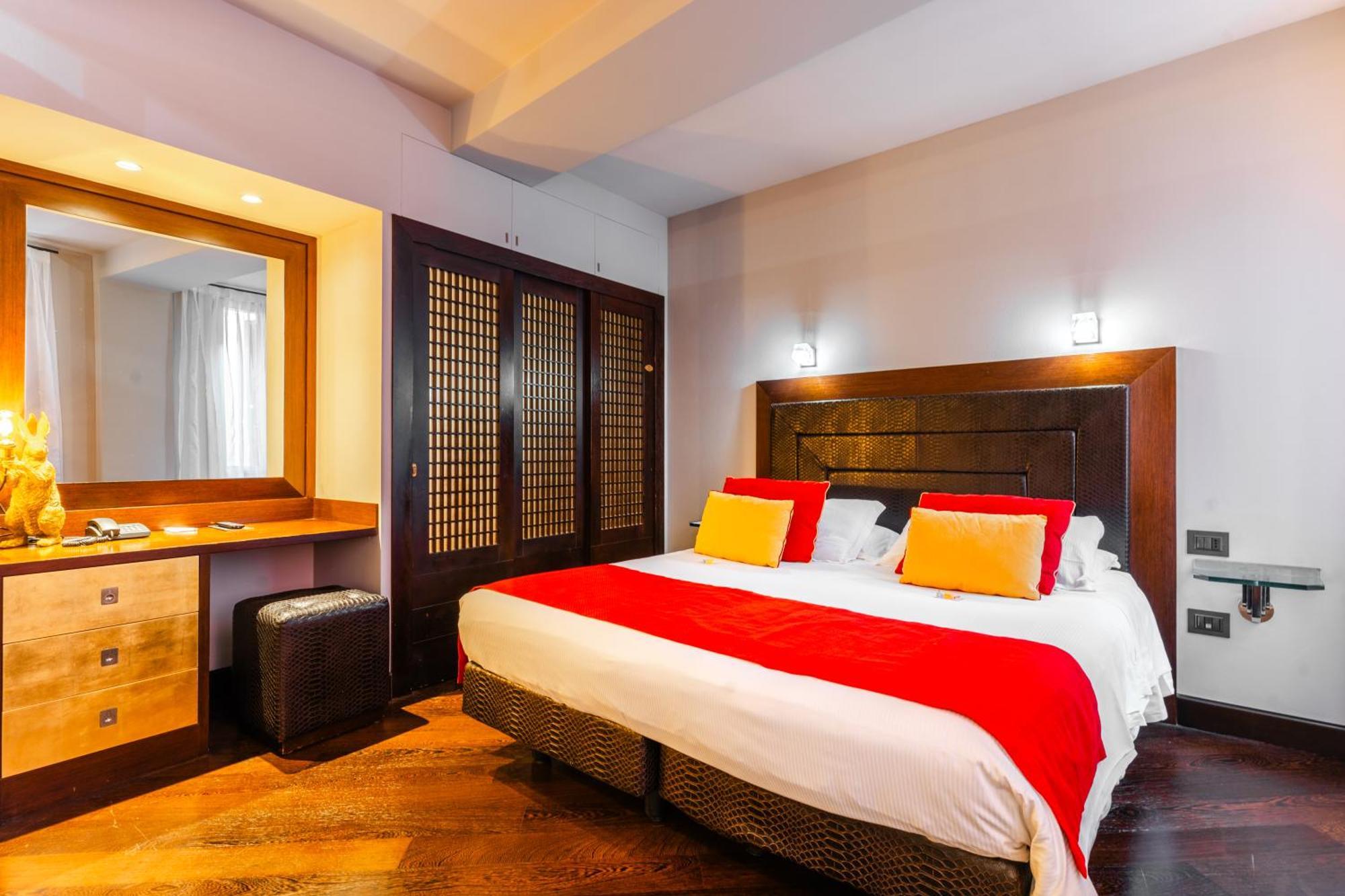 Art Hotel Commercianti Болонья Экстерьер фото
